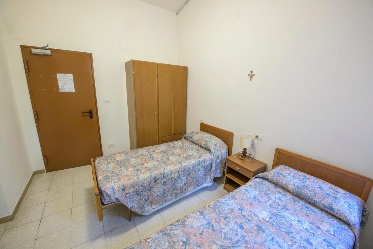 Casa Perferie “Pastor Angelicus” Hotell Verna Eksteriør bilde
